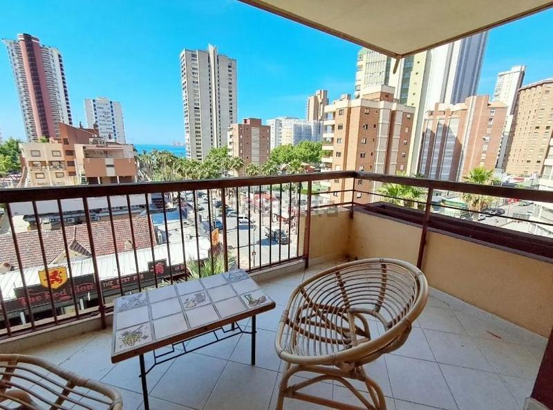 Foto bf2eccc4-0977-4e5d-9858-000cb3634b93. Etagenwohnung mit pool in Playa Levante Benidorm