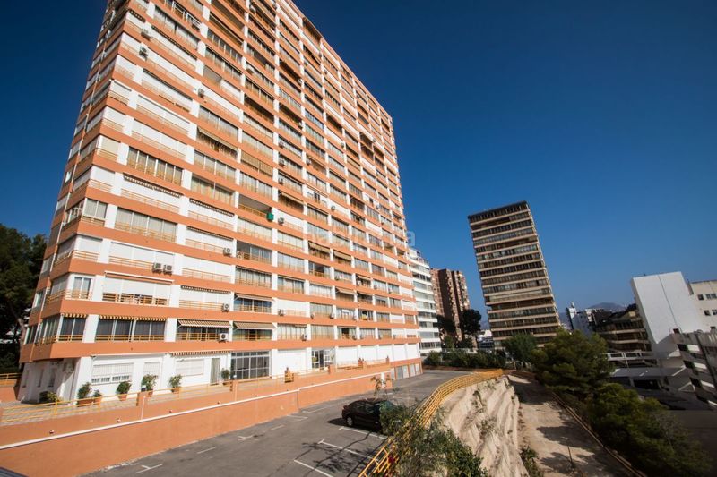 Foto 01db630b-d2b7-4584-b4bb-8a08dccf8d68. Piso en Playa Poniente Benidorm