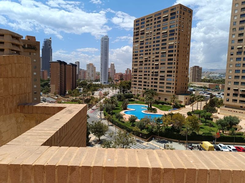 Foto 4f30ecf6-2386-4cc0-a664-52f8ea9ecc50. Penthouse with pool in Playa Poniente Benidorm