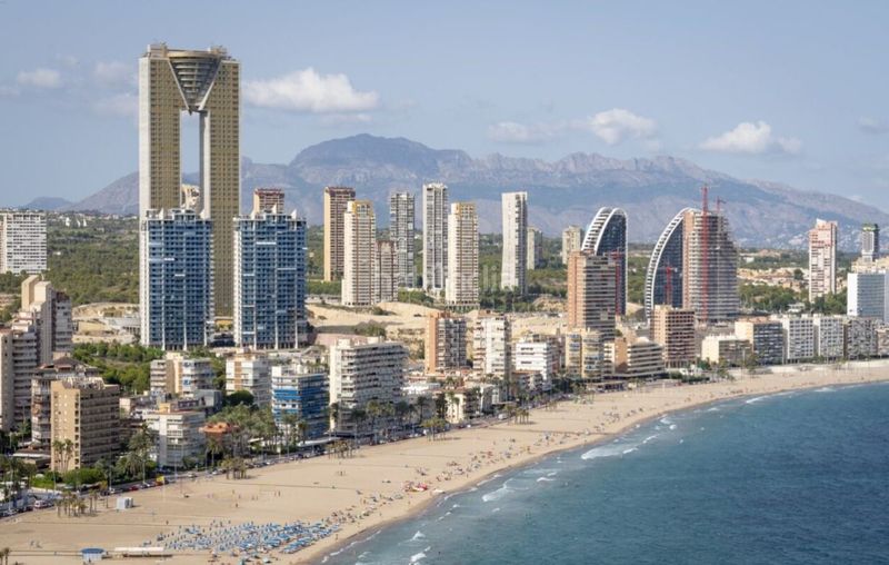 Foto c39fd989-a863-448b-ae53-fb3172aa2b04. Flat in avinguda mexic in Playa Poniente Benidorm