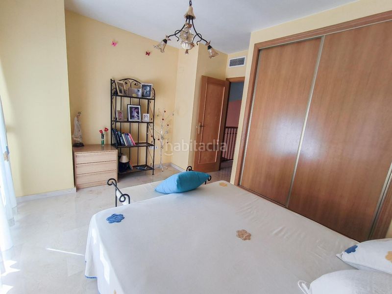 Foto bf7b710c-d899-42e5-ade5-ece6a614fa62. Casa amb piscina a Coloma Nucia (la)