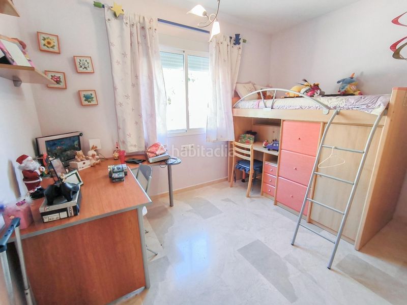 Foto dd02311a-3420-40b6-b396-a3d1298a5628. Casa amb piscina a Coloma Nucia (la)