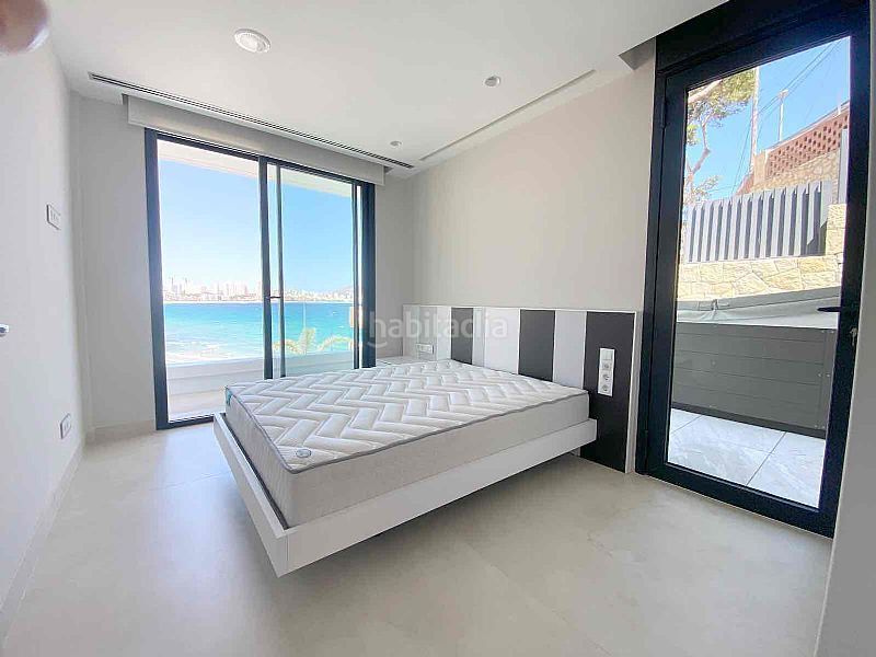 Foto b5b85767-4ed8-4552-84f2-320b8199c44e. Dúplex amb piscina a Playa Poniente Benidorm