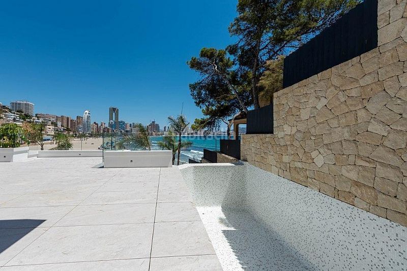Foto e9945d4f-19f8-488d-9be1-c6e80e5e4fc9. Dúplex amb piscina a Playa Poniente Benidorm