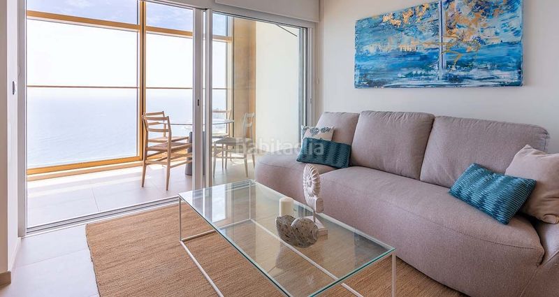 Foto 22ac64f2-366d-4c4e-b28c-117de07eb0fa. Apartament amb piscina a Playa Poniente Benidorm