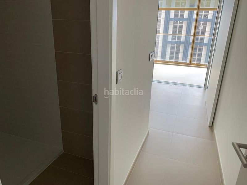 Foto a3b404b6-e85f-4d25-adbb-b409469072b6. Apartament amb piscina a Playa Poniente Benidorm