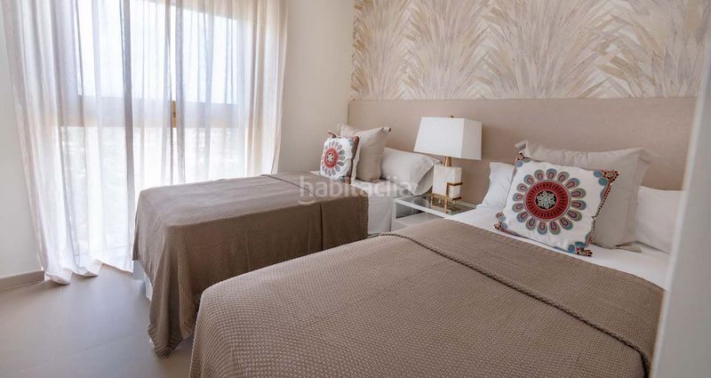 Foto b869ecb7-d47f-43bd-9f52-458b4755b95f. Apartament amb piscina a Playa Poniente Benidorm