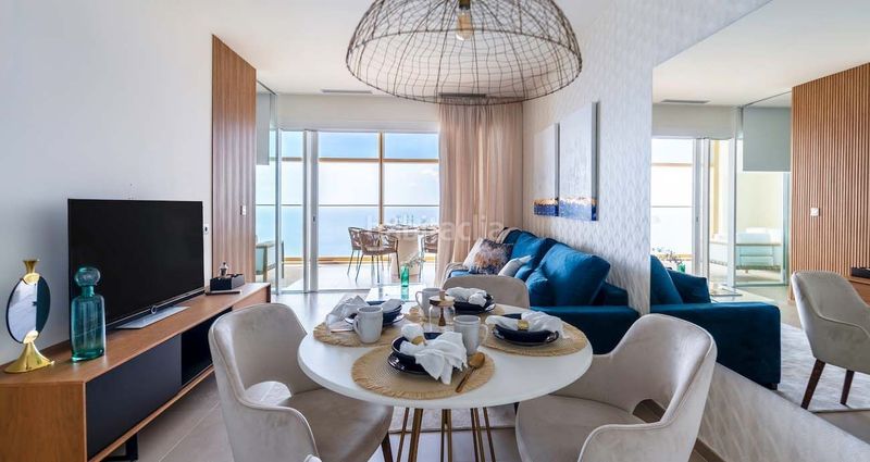 Foto d849ddfb-76fc-4c22-ad6c-45608b21f37e. Apartament amb piscina a Playa Poniente Benidorm