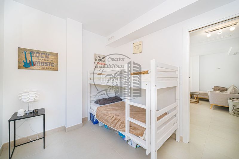 Foto 1152c091-27a7-431c-b1b2-6b1e6a097f18. Casa amb piscina a Montebello - Nou Espai Nucia (la)