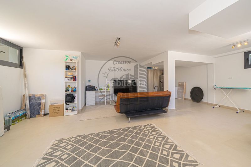 Foto 4c2bbbb8-3f51-41dc-a420-0489a2bf99de. Casa amb piscina a Montebello - Nou Espai Nucia (la)