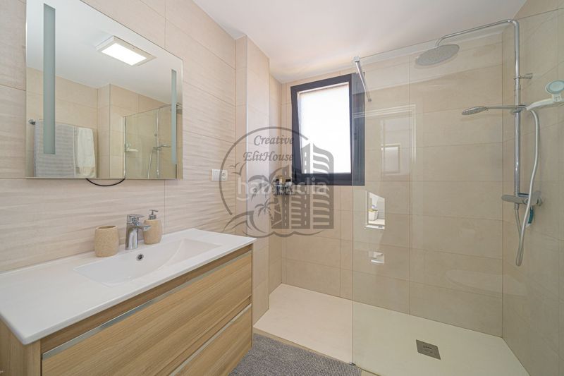 Foto 67f076f8-e37a-4e44-b6ec-52926a33f038. Casa amb piscina a Montebello - Nou Espai Nucia (la)