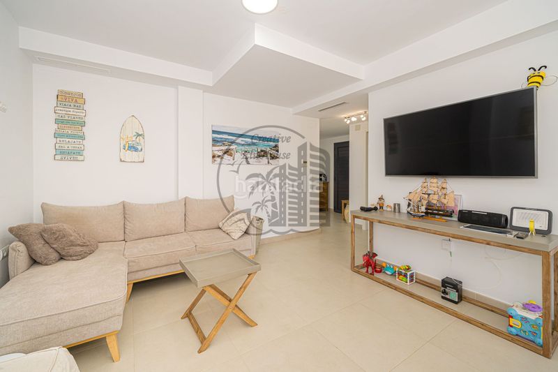 Foto d6f2279a-2b6f-4cab-9e14-fa2d649ab544. Casa amb piscina a Montebello - Nou Espai Nucia (la)