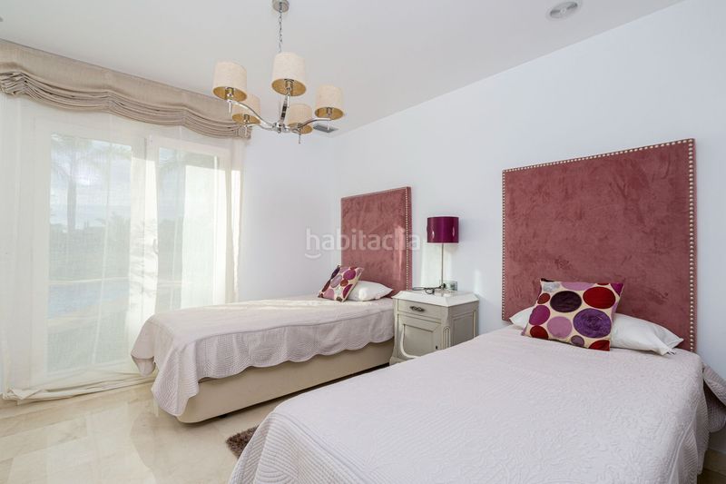 Foto 4fd9fc91-5940-4f5c-b5fd-c5b3ede2b43e. Casa amb piscina a Cala Advocat-Baladrar Benissa