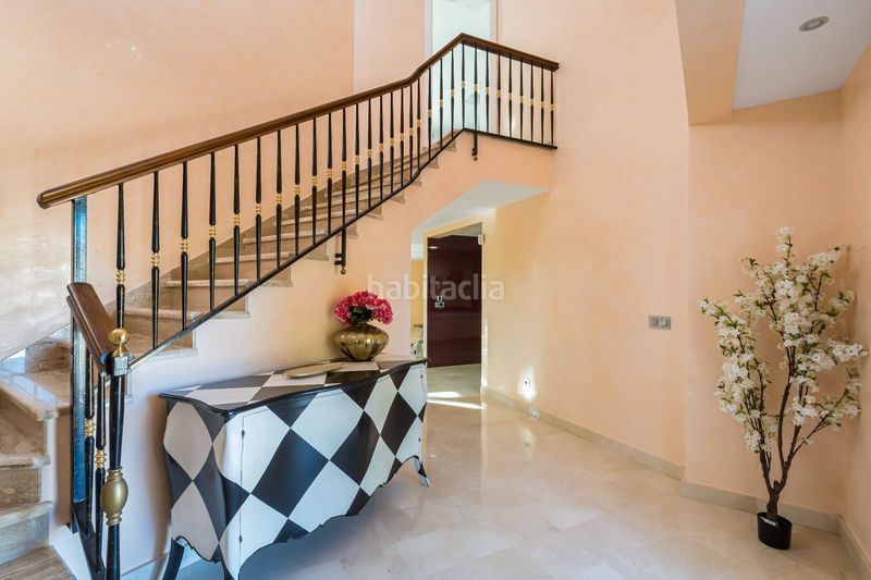 Foto dedc7327-5fcd-4385-80e0-46f4aba0d044. Casa amb piscina a Cala Advocat-Baladrar Benissa