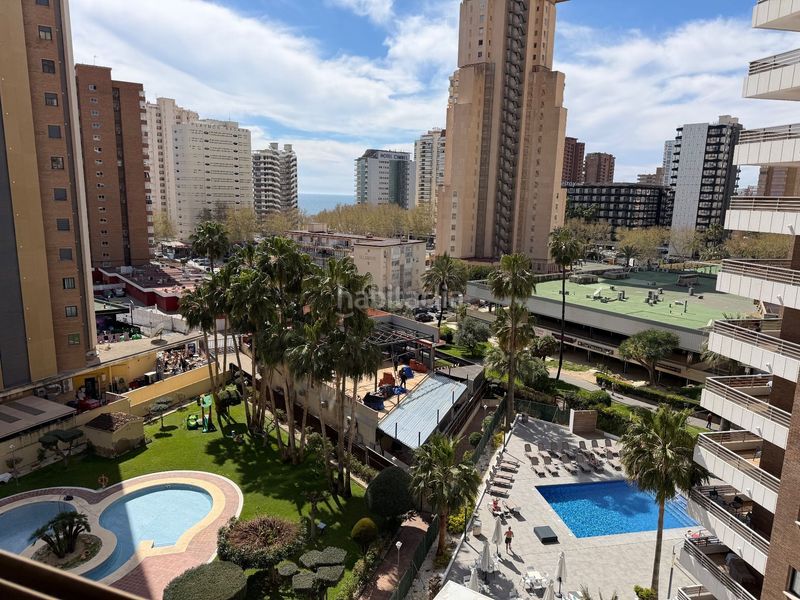 Foto b8ecbfe0-5059-4830-87e8-5838c34d7696. Pis amb piscina a Playa Levante Benidorm
