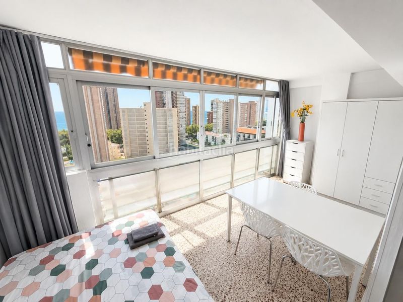 Foto c0c6955f-5147-45ef-b44f-53334ce0dbdd. Pis a Playa Levante Benidorm