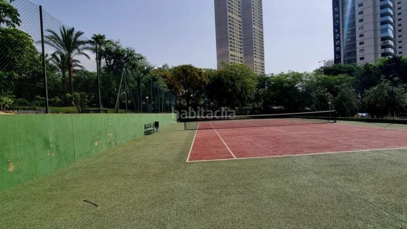 Foto 1c25bea5-79b7-486d-a0d2-e22196bb3517. Apartament amb piscina a Playa Poniente Benidorm