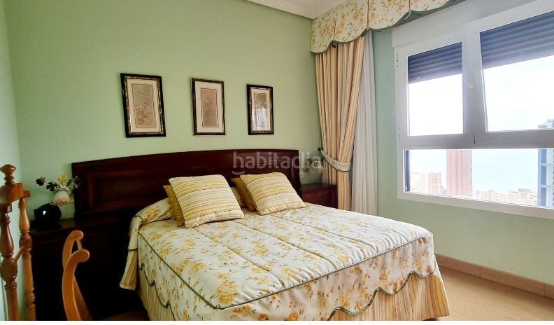 Foto 7856991f-fc5f-4249-9d6d-ce64f19393a5. Apartament amb piscina a Playa Poniente Benidorm
