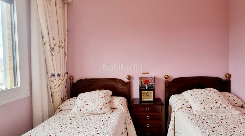 Foto c57a5c20-5007-4a06-bb16-052aae1e3eb2. Apartament amb piscina a Playa Poniente Benidorm