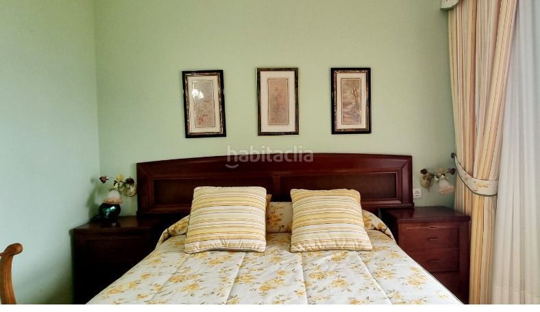 Foto de744452-6d4a-439b-9494-3719701f18dc. Apartament amb piscina a Playa Poniente Benidorm