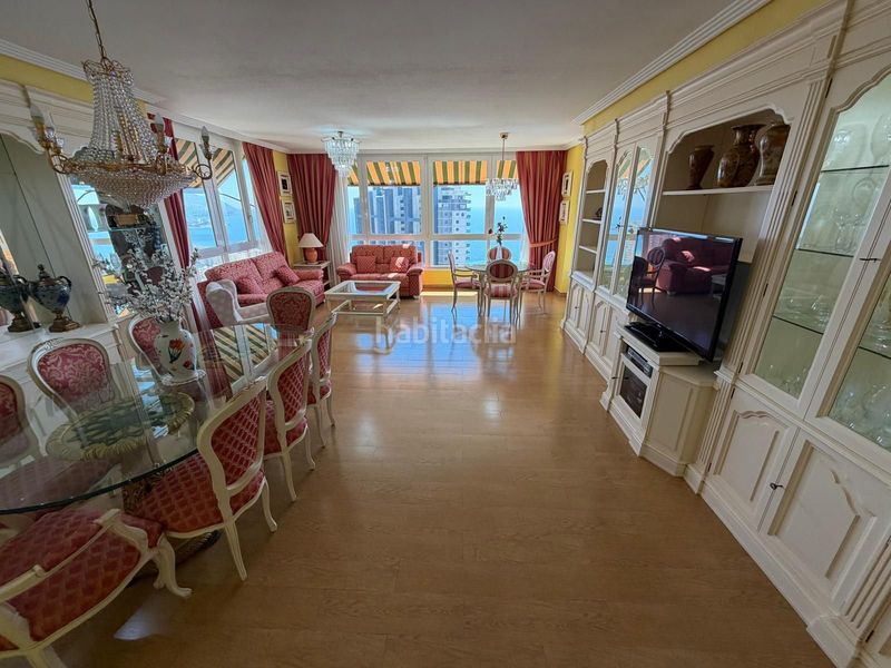 Foto ee4bce72-6659-4cbb-beb4-79f2dc47b704. Apartament amb piscina a Playa Poniente Benidorm