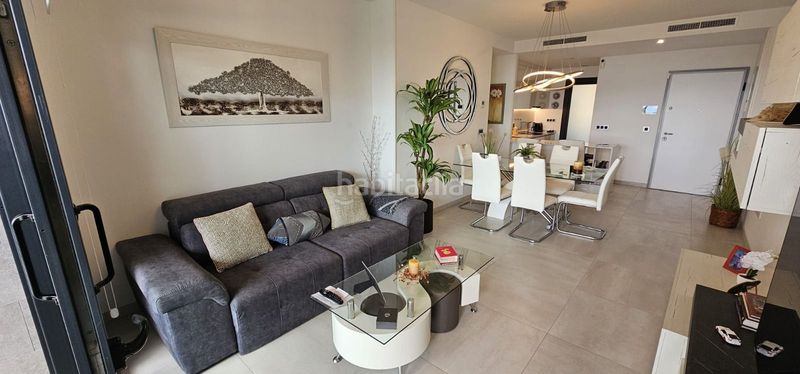 Foto 4e221bb6-8492-40a4-928b-40d174fcc17d. Piso en Playa Poniente Benidorm
