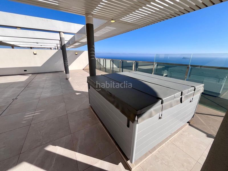 Foto acbaf205-706b-44cd-ad67-b9b54668497f. Ático en Playa Poniente Benidorm
