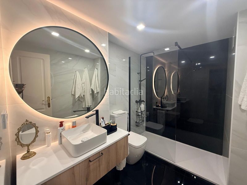 Foto 2e8f3052-4678-4356-b435-3ad4ec924f15. Pis amb piscina a Playa Levante Benidorm