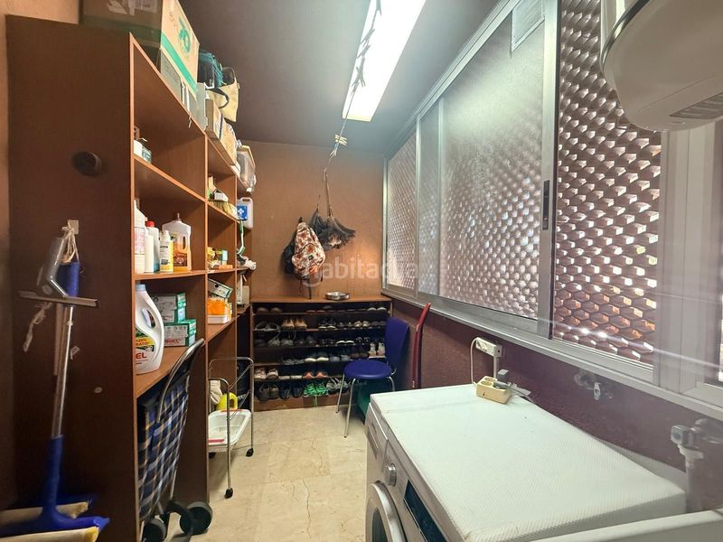 Foto a55aaad6-0fd0-4522-a2bc-851f51f53b76. Pis amb piscina a Playa Levante Benidorm