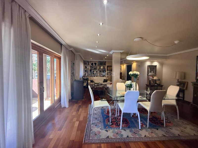 Foto 8b53566b-1346-45bd-b112-10fa2b8a1780. Piso en Playa Levante Benidorm