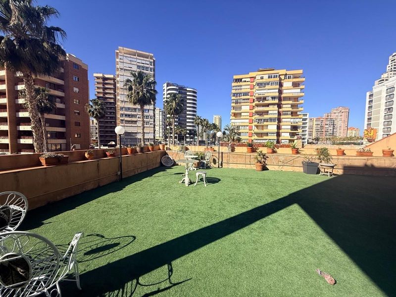 Foto 8c33c0e2-59f1-42d8-bfad-04dd3131ed78. Piso en Playa Levante Benidorm