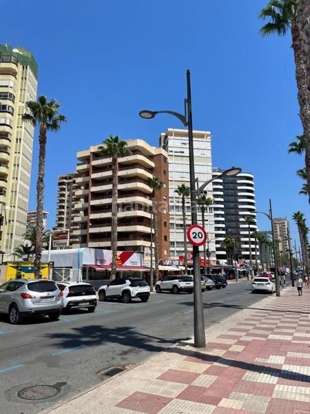 Foto b4e18aa7-cdbf-48f8-88da-fef9fe4de0e8. Pis a calle gerona 32 a Playa Levante Benidorm