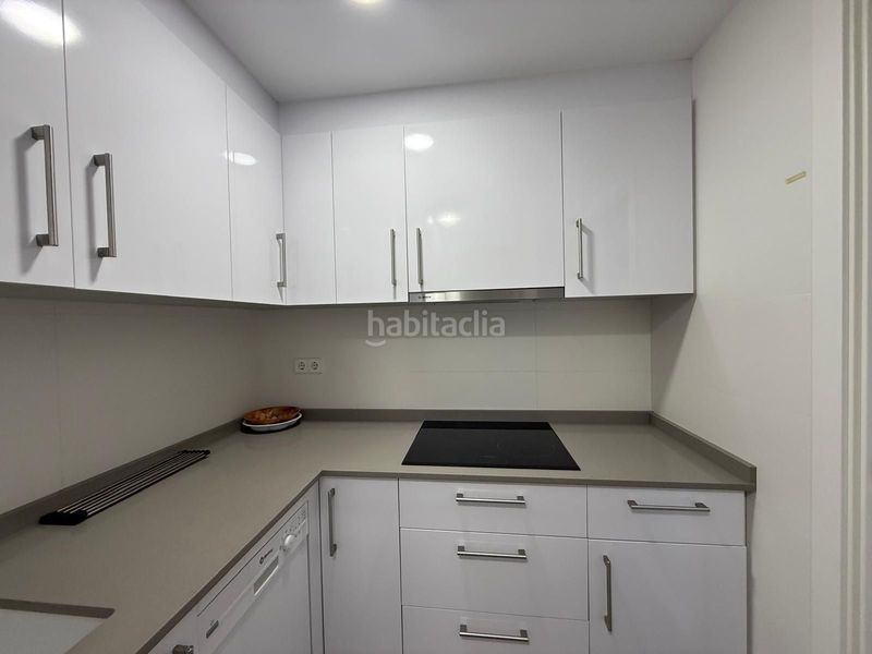 Foto 5684ab26-39a7-4cbb-a373-f7e3f882ee38. Pis amb piscina a Levante Alto Benidorm