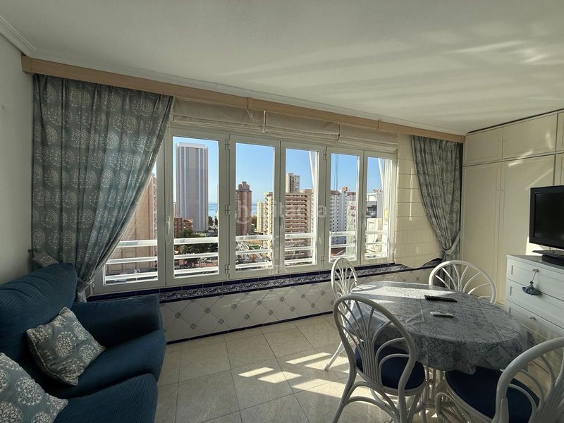 Foto 612aa7d1-1558-48dc-a50d-cb740d01502c. Pis amb piscina a Levante Alto Benidorm