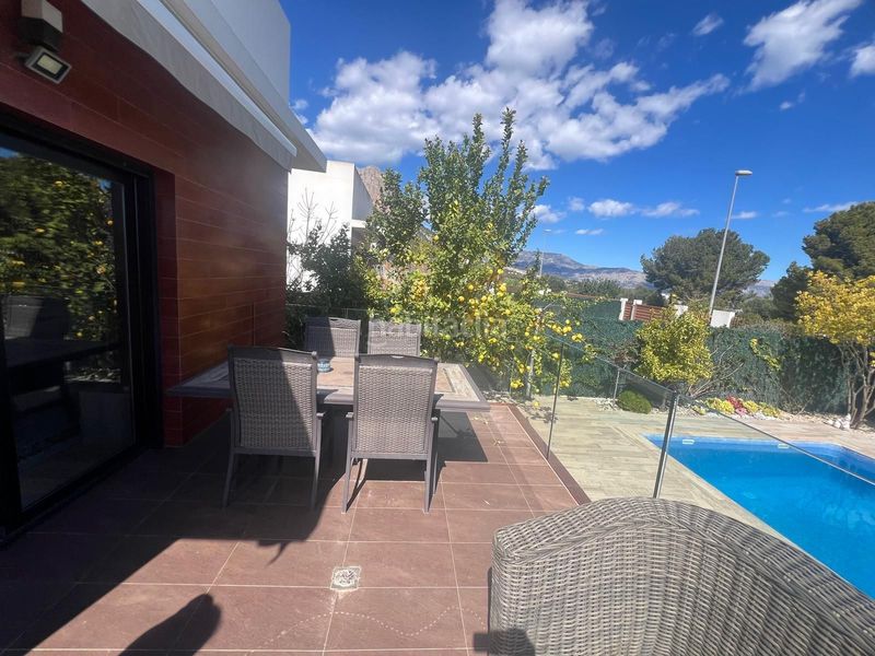 Foto 4271dc30-2f9e-4905-b48a-e17d86b07d7a. Casa amb piscina a La Alberca Polop