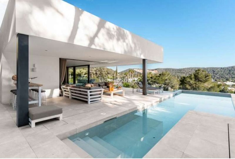 Foto f94d452b-10df-4216-aa5b-88cfd0287bd7. Casa amb piscina a Can Furnet Santa Eulària