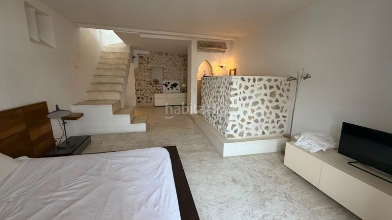 Foto 2f657c07-d625-4589-909d-32692d1d6285. Tríplex a carrer de la mare de déu a Dalt Vila-La Marina Ibiza