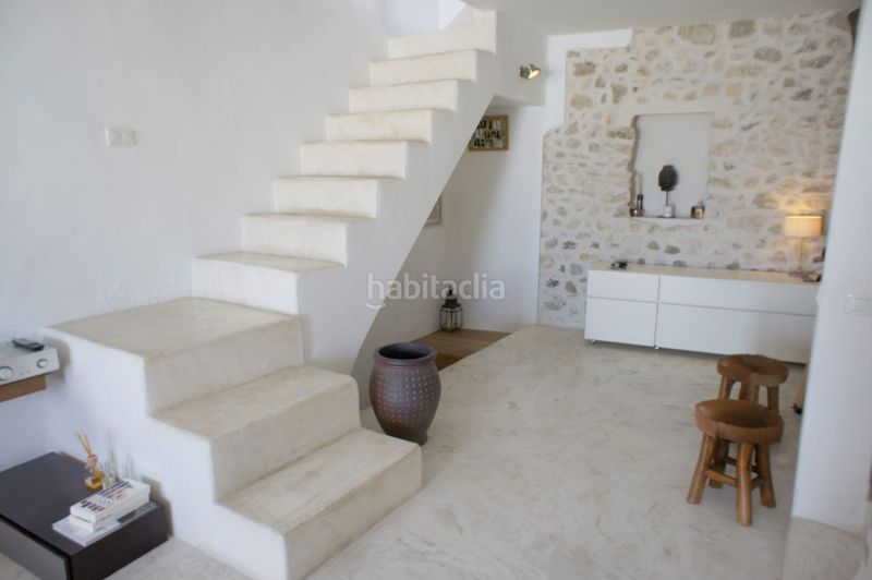 Foto 6a00c3cd-e7a5-44b6-820c-a008dbfa62e0. Tríplex a carrer de la mare de déu a Dalt Vila-La Marina Ibiza