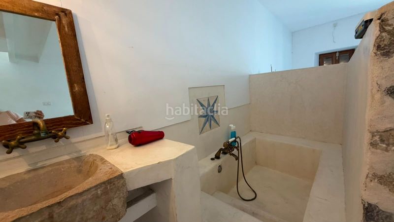 Foto 75c93be2-5aa9-40e6-bf40-bca8d3b0c756. Tríplex a carrer de la mare de déu a Dalt Vila-La Marina Ibiza