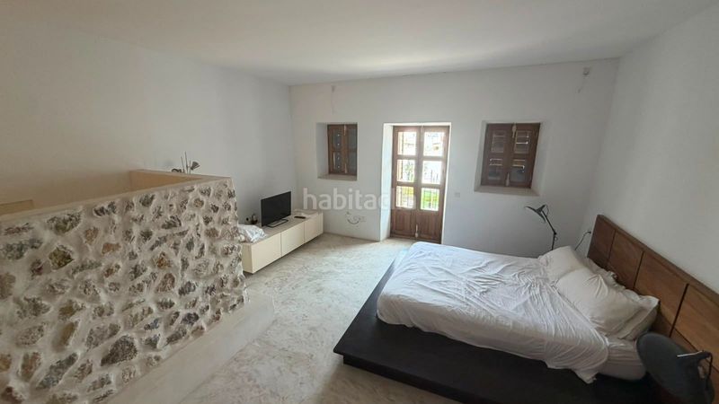 Foto 8d142078-4b35-47f0-83ba-27d22f380481. Tríplex a carrer de la mare de déu a Dalt Vila-La Marina Ibiza