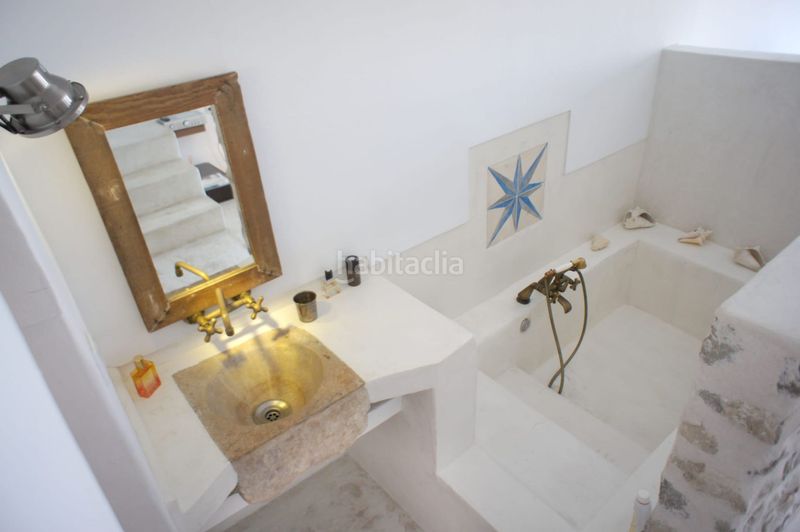 Foto bef9d9e2-7375-4fdb-ba50-7f6cea5abbe3. Tríplex a carrer de la mare de déu a Dalt Vila-La Marina Ibiza
