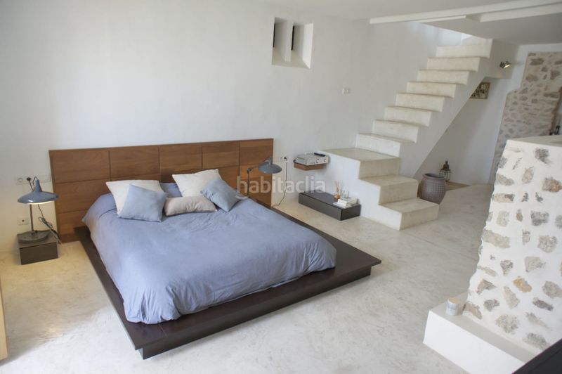 Foto ca8dccf5-3971-4f77-b384-8c8aedb96582. Tríplex a carrer de la mare de déu a Dalt Vila-La Marina Ibiza
