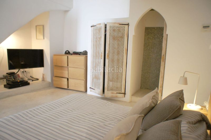 Foto e0b44334-9929-4d55-be18-5b956fa457dd. Tríplex a carrer de la mare de déu a Dalt Vila-La Marina Ibiza