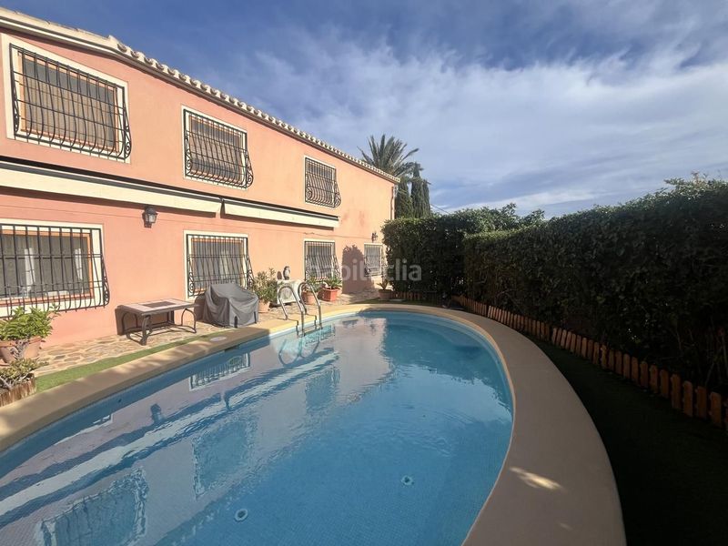 Foto 2f5dbe4c-dffb-4f77-91f6-86caa8fdb60f. Casa amb piscina a Finestrat pueblo Finestrat