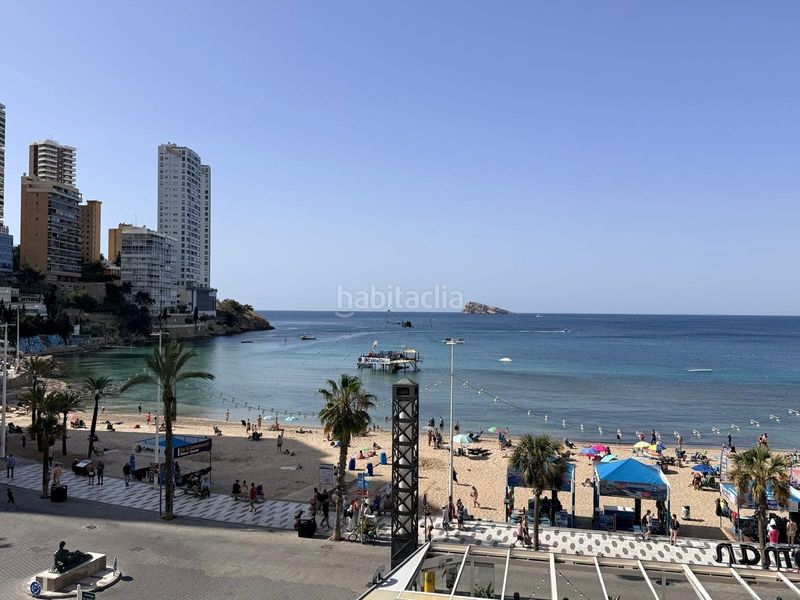 Foto ffbe5130-3a0f-44a5-adb2-5bfc5af0893d. Pis amb piscina a Playa Levante Benidorm