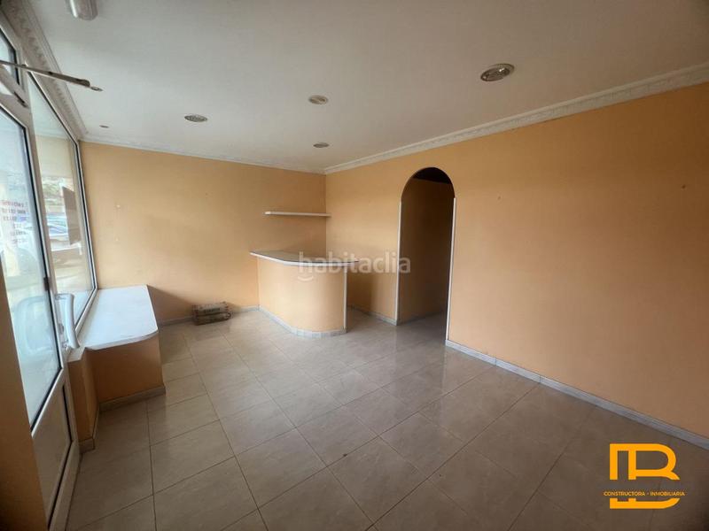 Foto 907adf2e-a301-4e28-9551-7b7a3d4a8e61. Location local commercial dans Voto