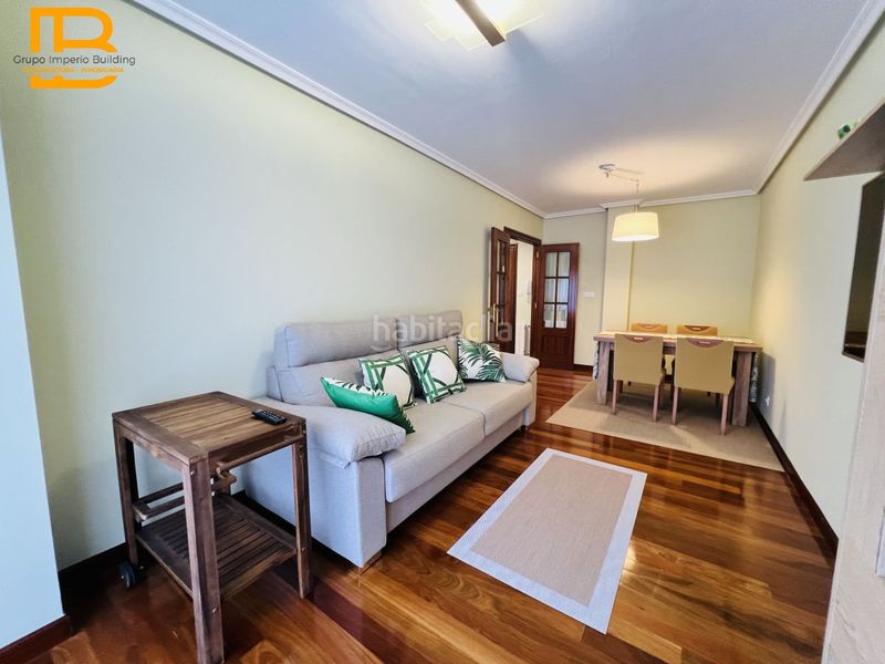 Foto 9d7854e8-a011-4289-ae8d-5ac0f10651f6. Lloguer pis amb calefacció aparcament piscina a Voto