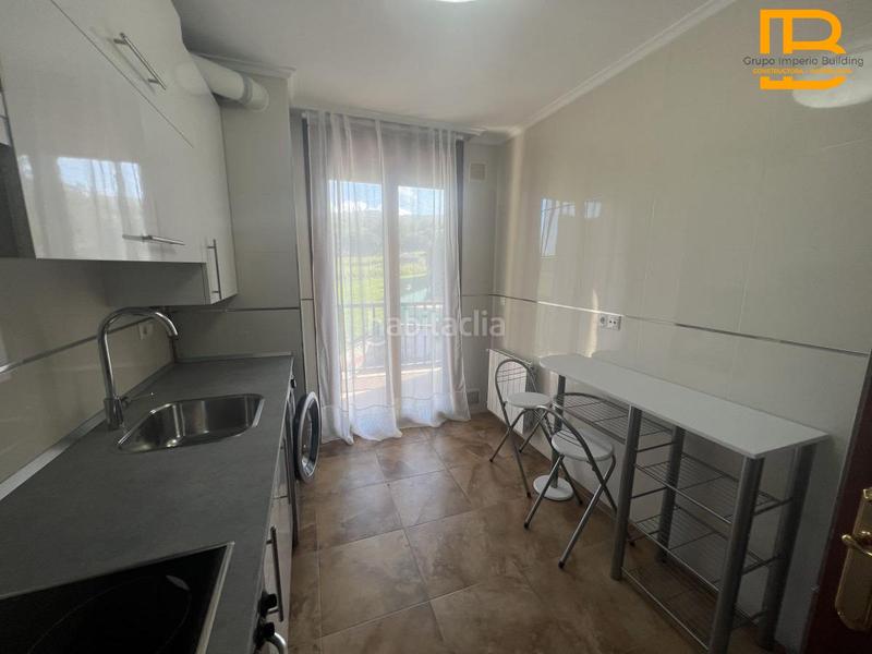 Foto c019ac8d-3e9f-46b8-a490-8f02a54b5422. Rent flat with heating parking in Voto