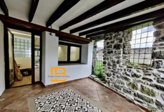 Chalet à Manuel marure. Chalet en venta en centro ramales, 2 dormitorios.