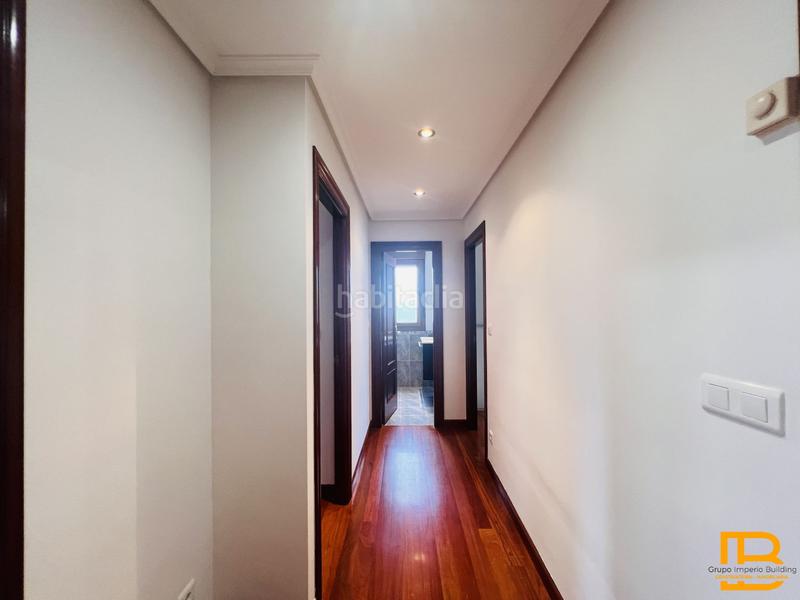 Foto 00e03851-ffef-4824-a2dc-bf201c53bd00. Rent flat with heating parking in Voto